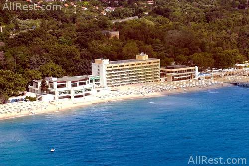 Marina Hotel 